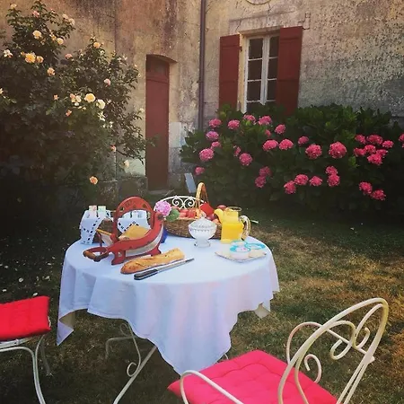 Château Le Méjean Couette-café
