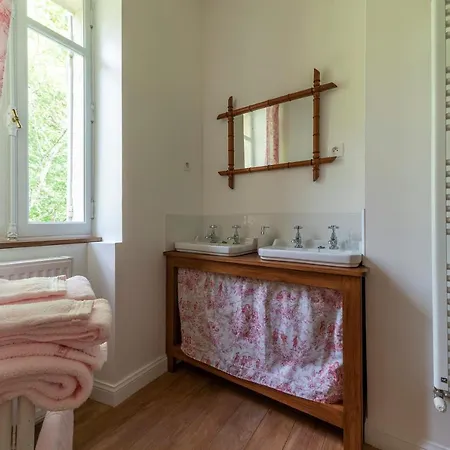 Chateau Le Mejean Bed & Breakfast 3*