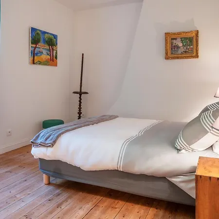 Château Le Méjean Couette-café 3*