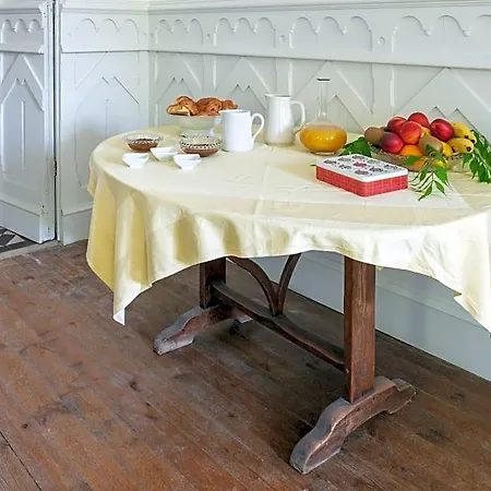 Chateau Le Mejean Bed & Breakfast 3*
