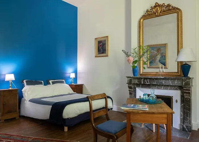 Couette-café Château Le Méjean