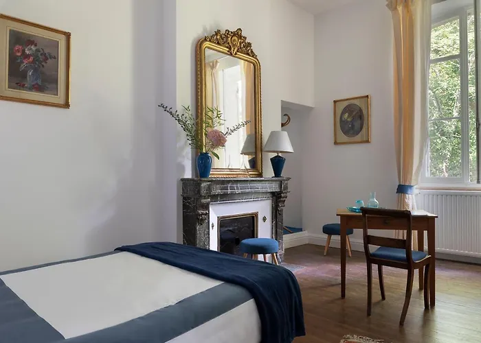 Château Le Méjean 3*